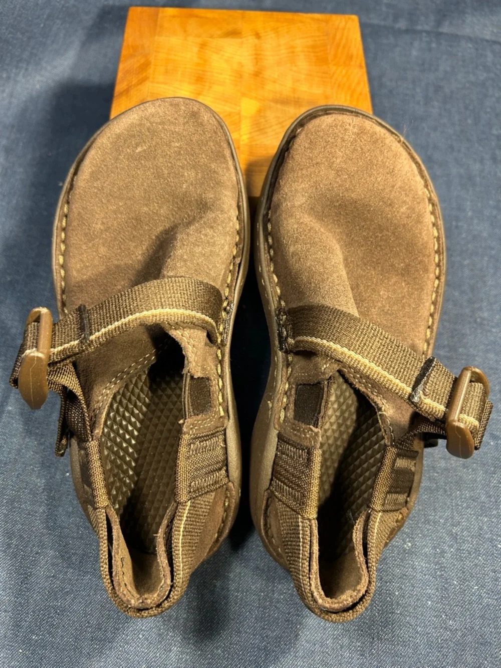 Chaco leather loafers slide in shoes